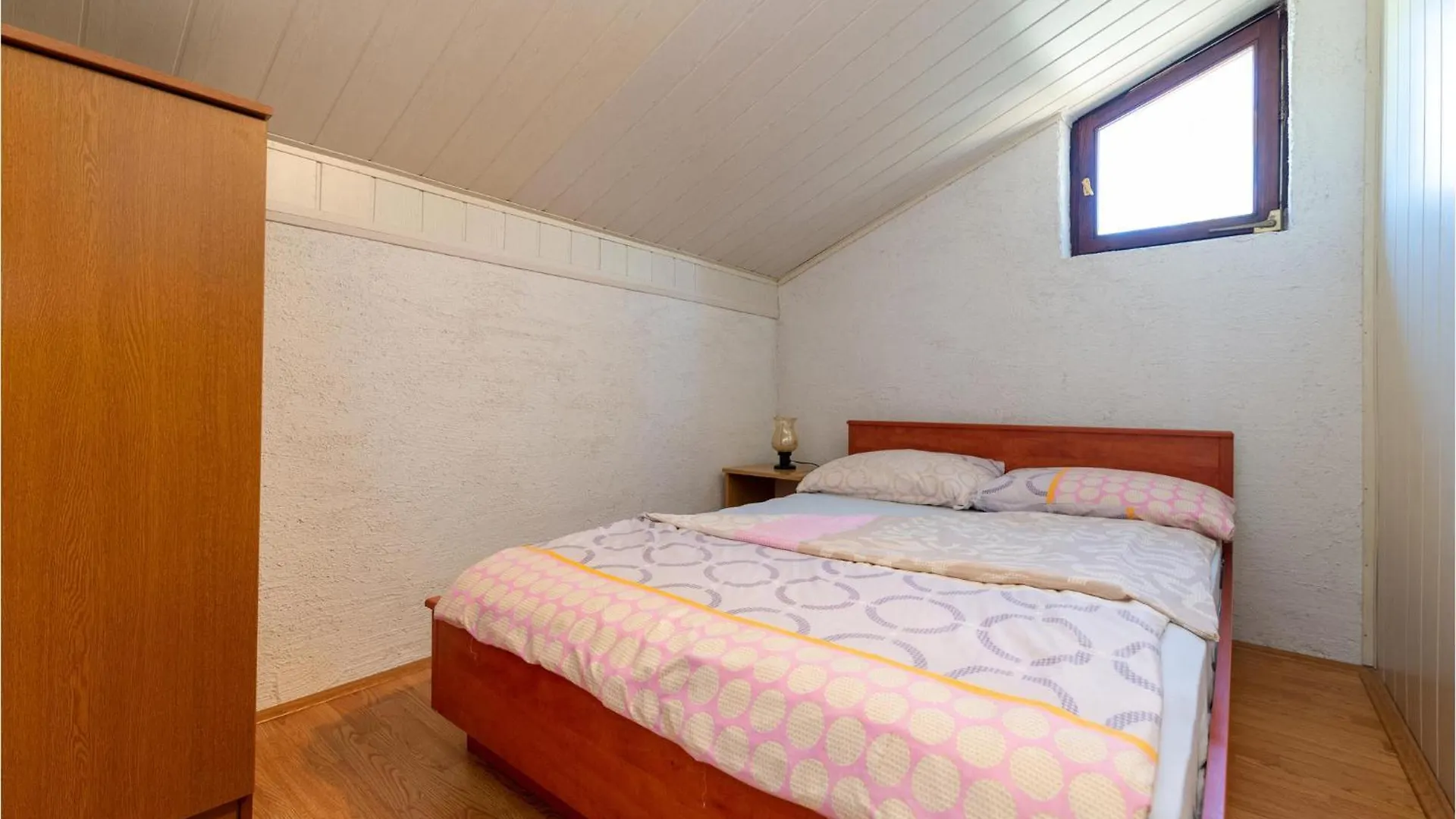 Nice Apartment In Susnjar Ii, Krusevo With Wifi